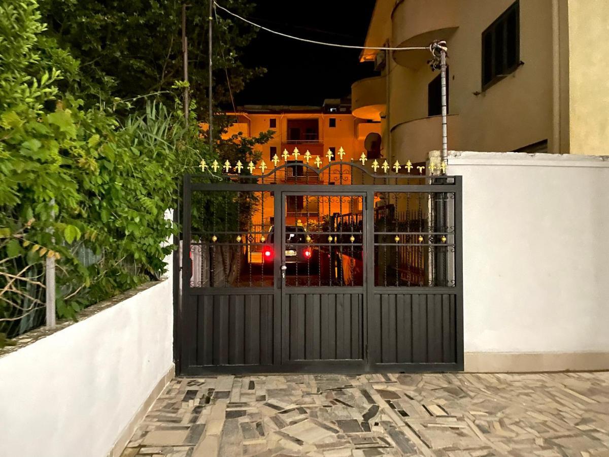Appartamento Lumturi Resident Durrës Esterno foto